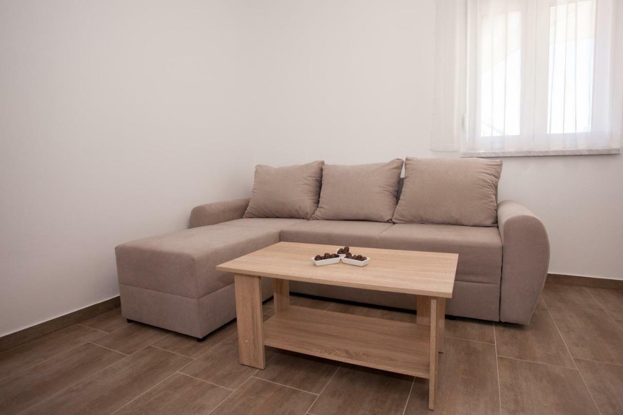 Apartment Mia 4&5 *